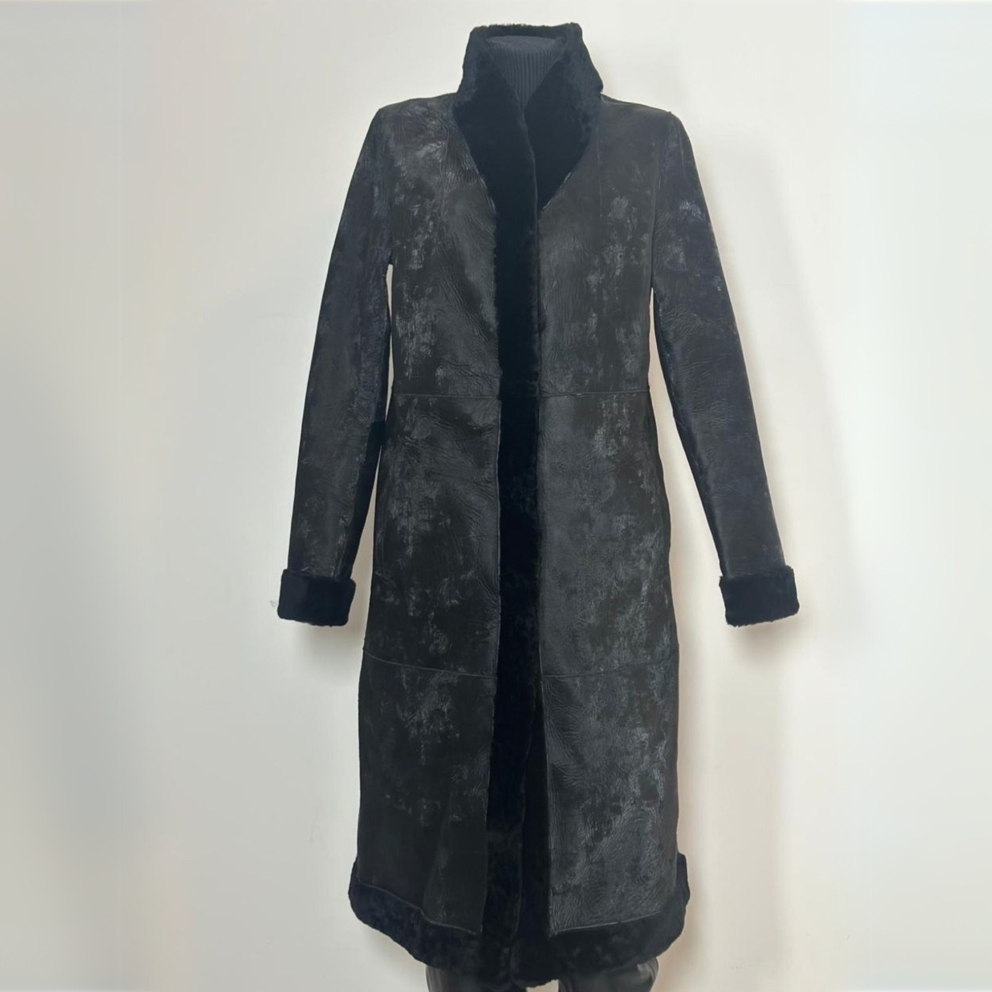 Light Soft Reversible Astrakhan Coat - Black