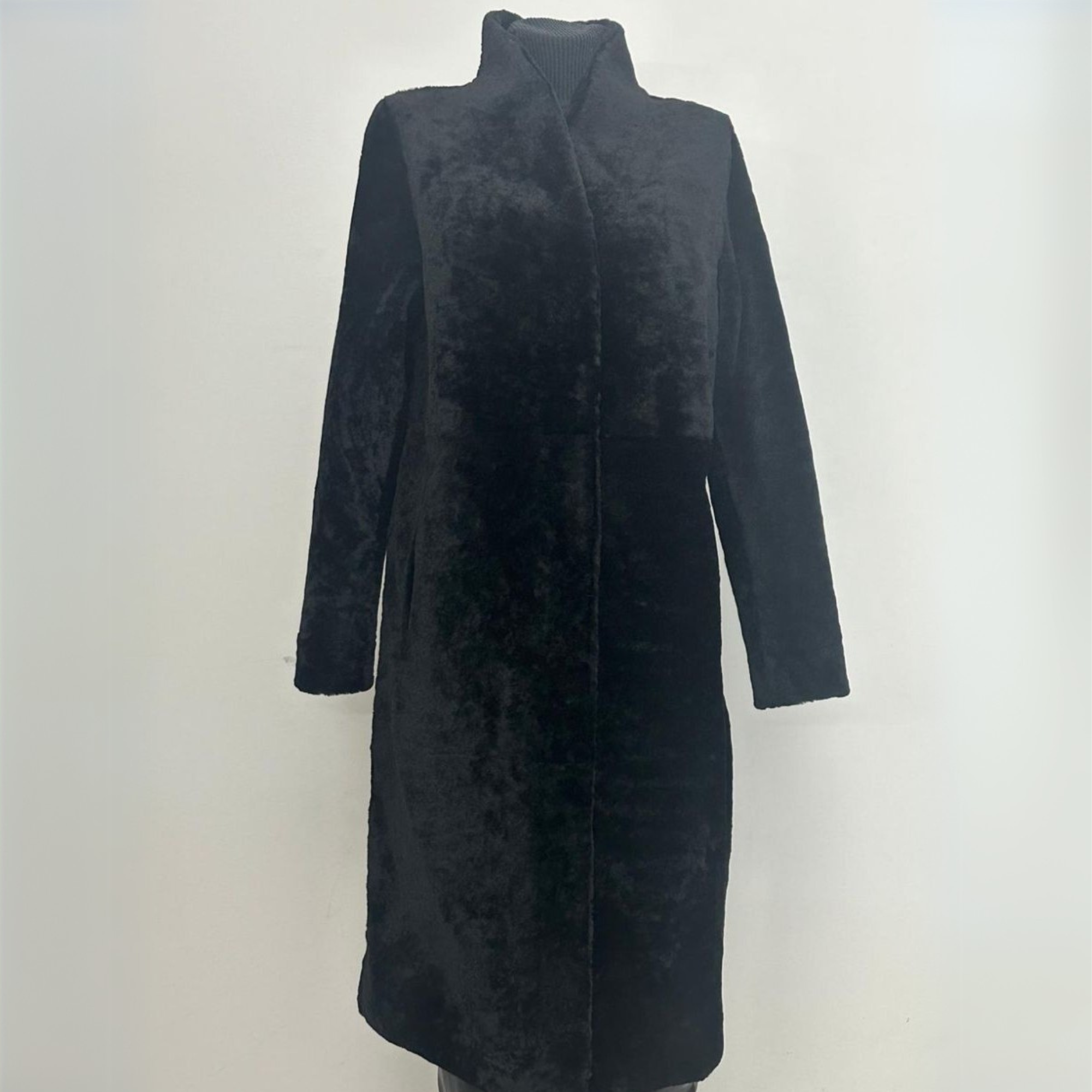 Light Soft Reversible Astrakhan Coat - Black