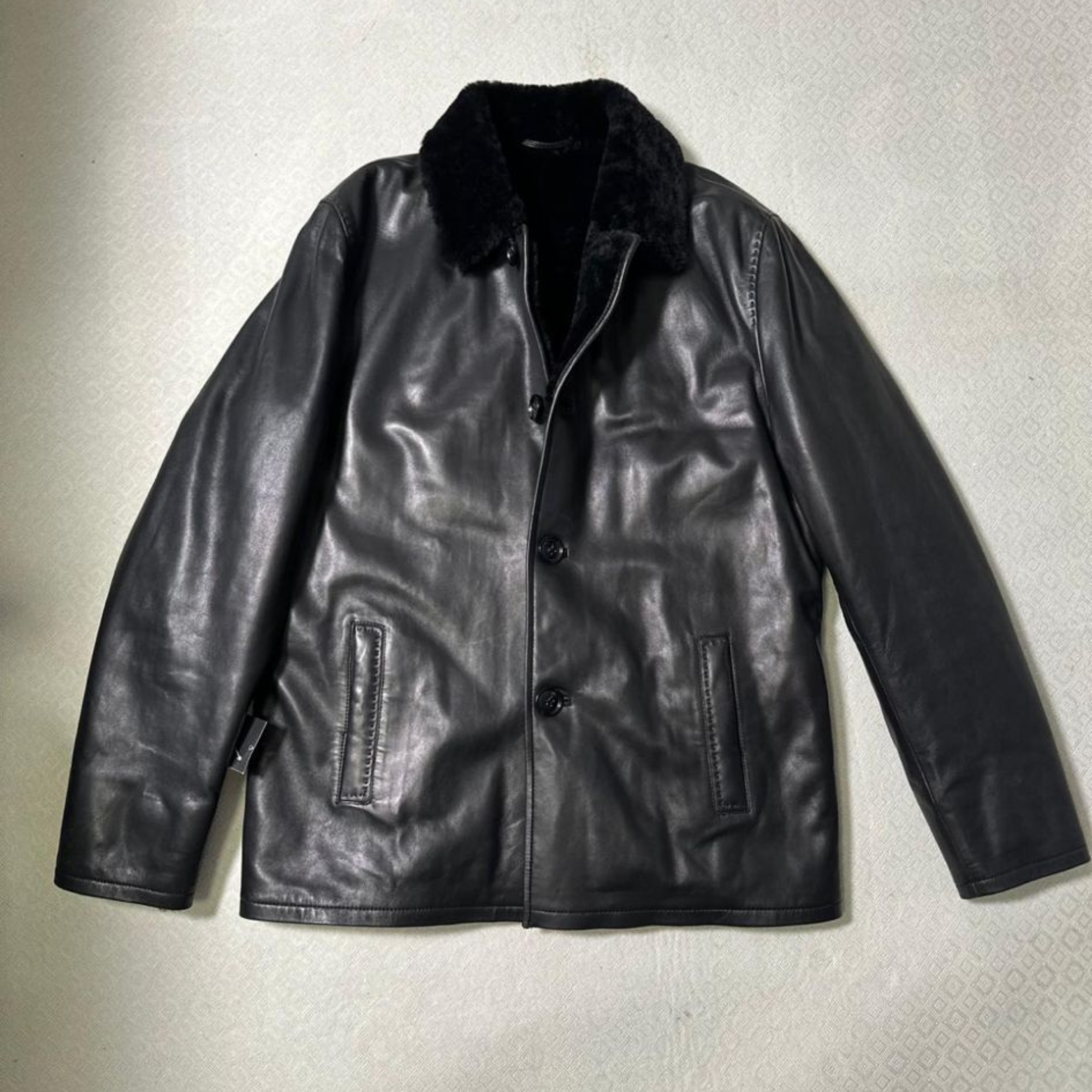 Waterproof Calf Leather Shearling Jacket - Black