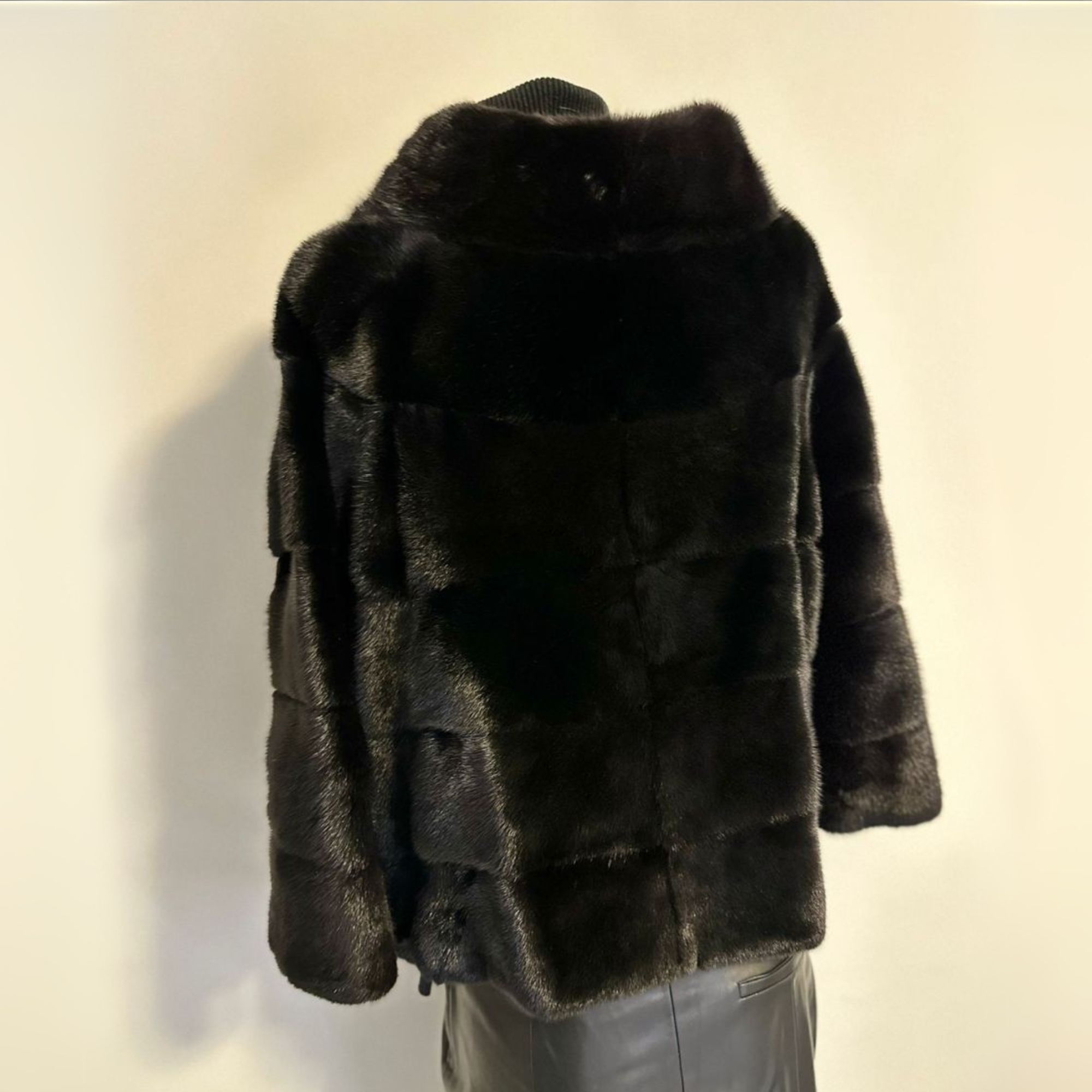 Short Mink Fur Coat - Black