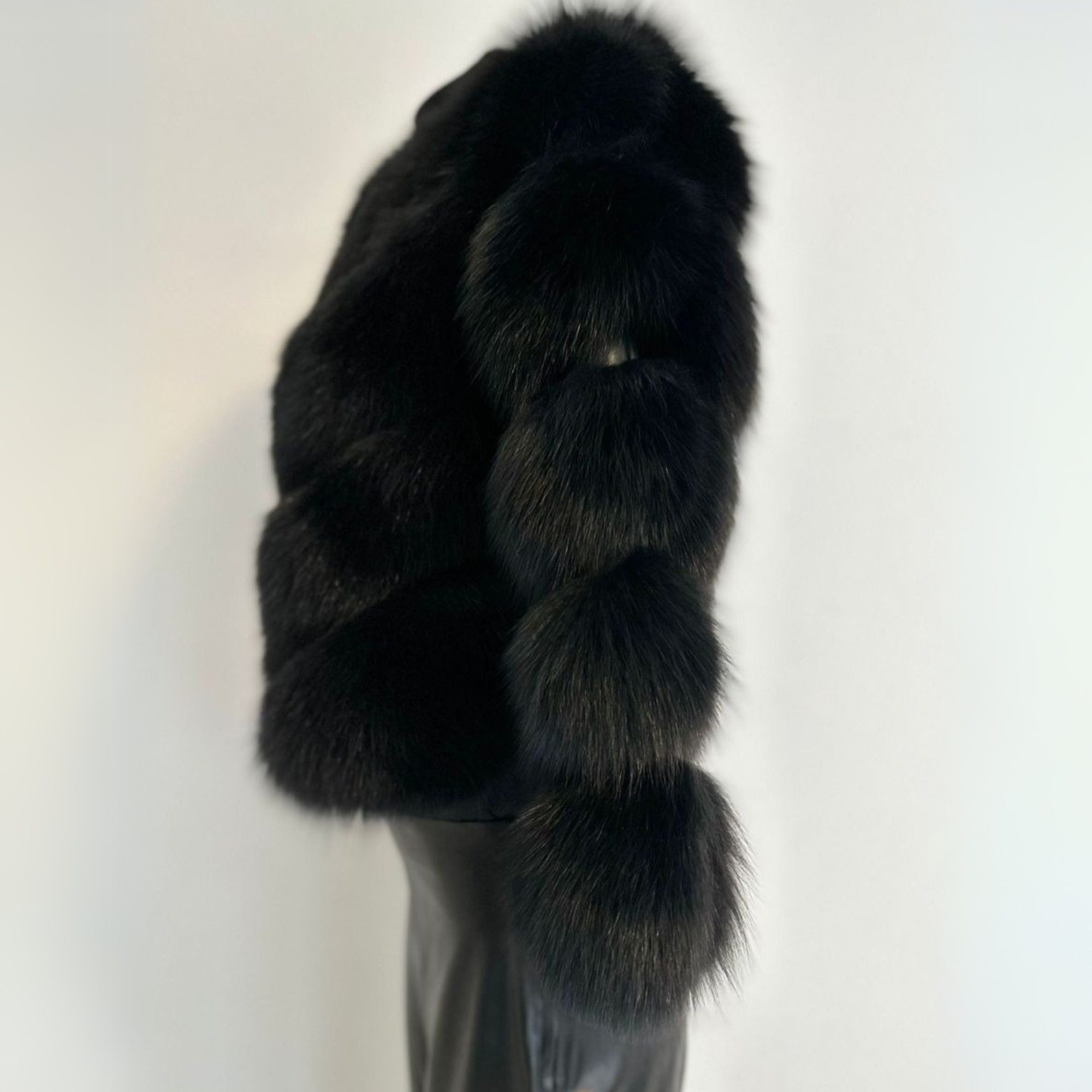 Fox Fur Jacket With Removable Sleeves - Black