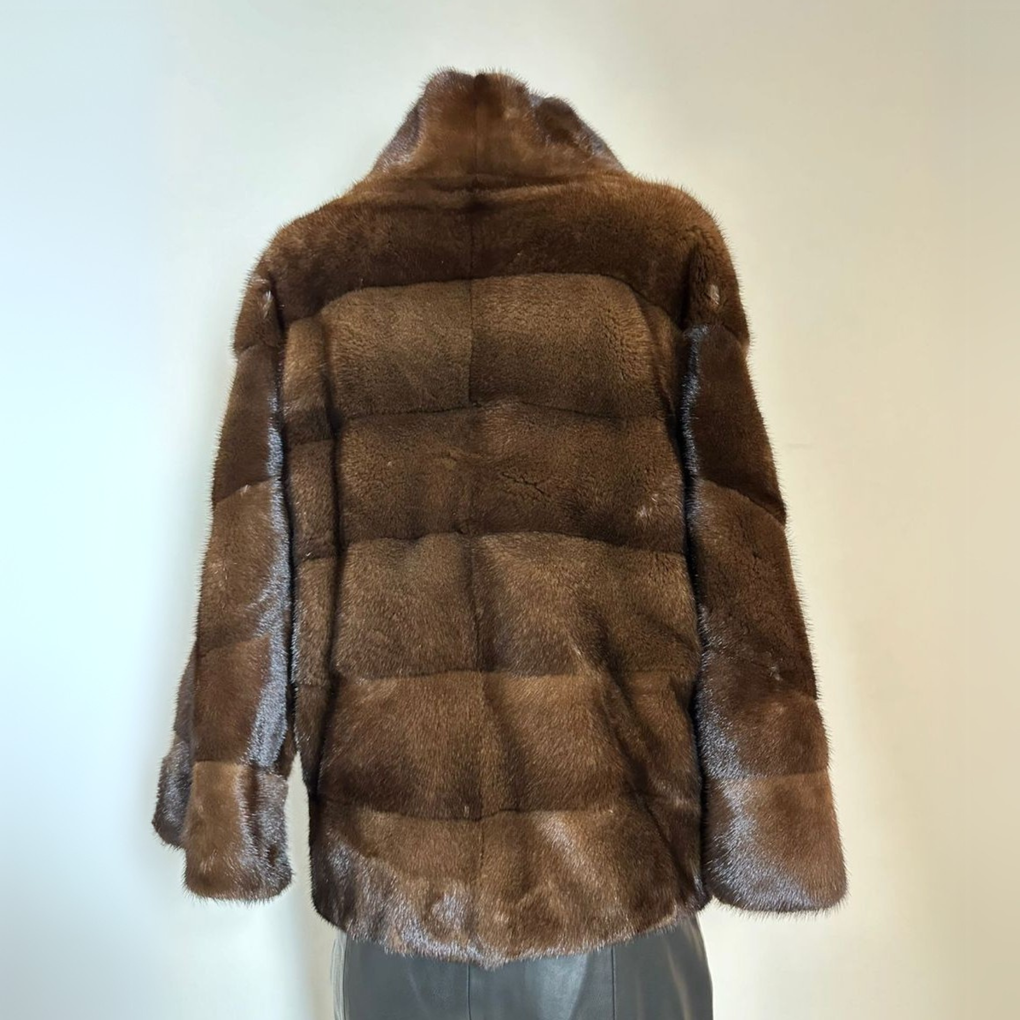 Mink Fur Coat With Batwing Sleeves - Brown